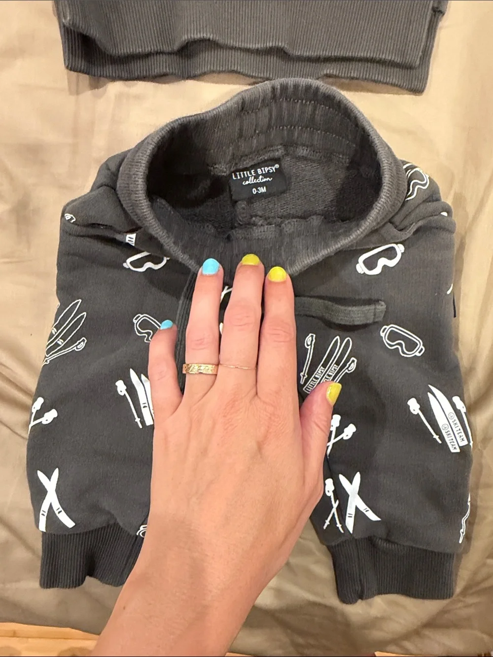 Little Bipsy - Infant Charcoal Sweatshirt & Jogger Set with White Ski Print